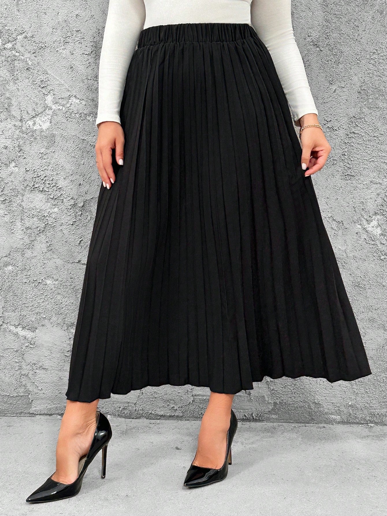 Shein Solid Color Pleated Skirt